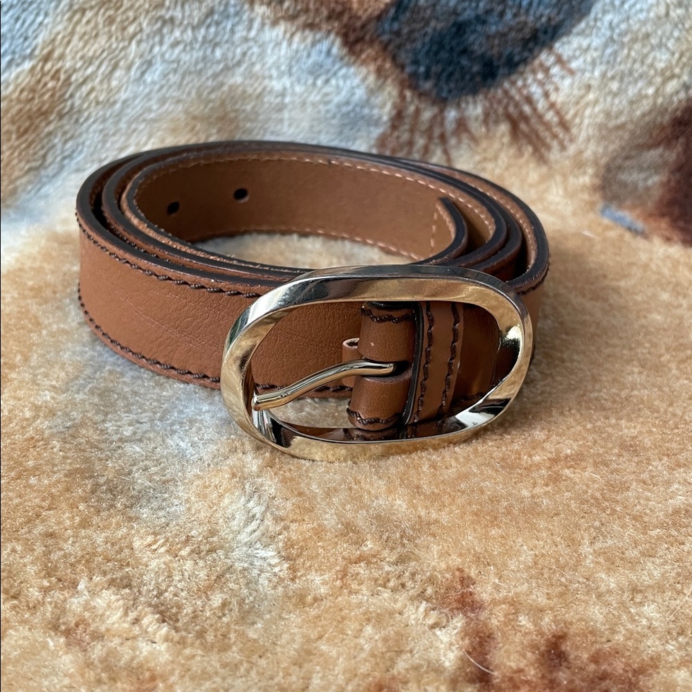 Banana Republic Tan Belt with Gold Buckle
